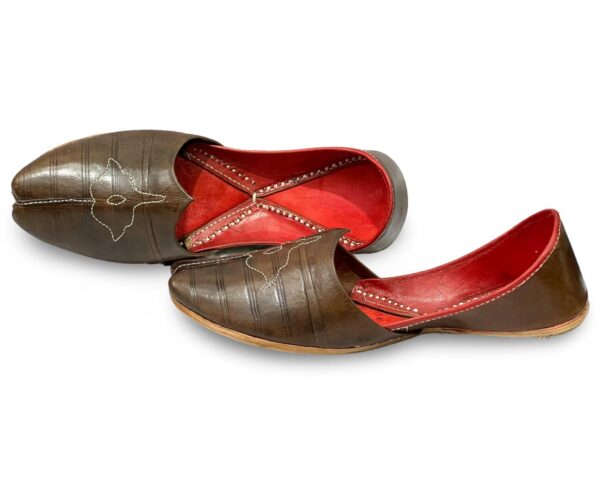 dark brown punjabi jutti