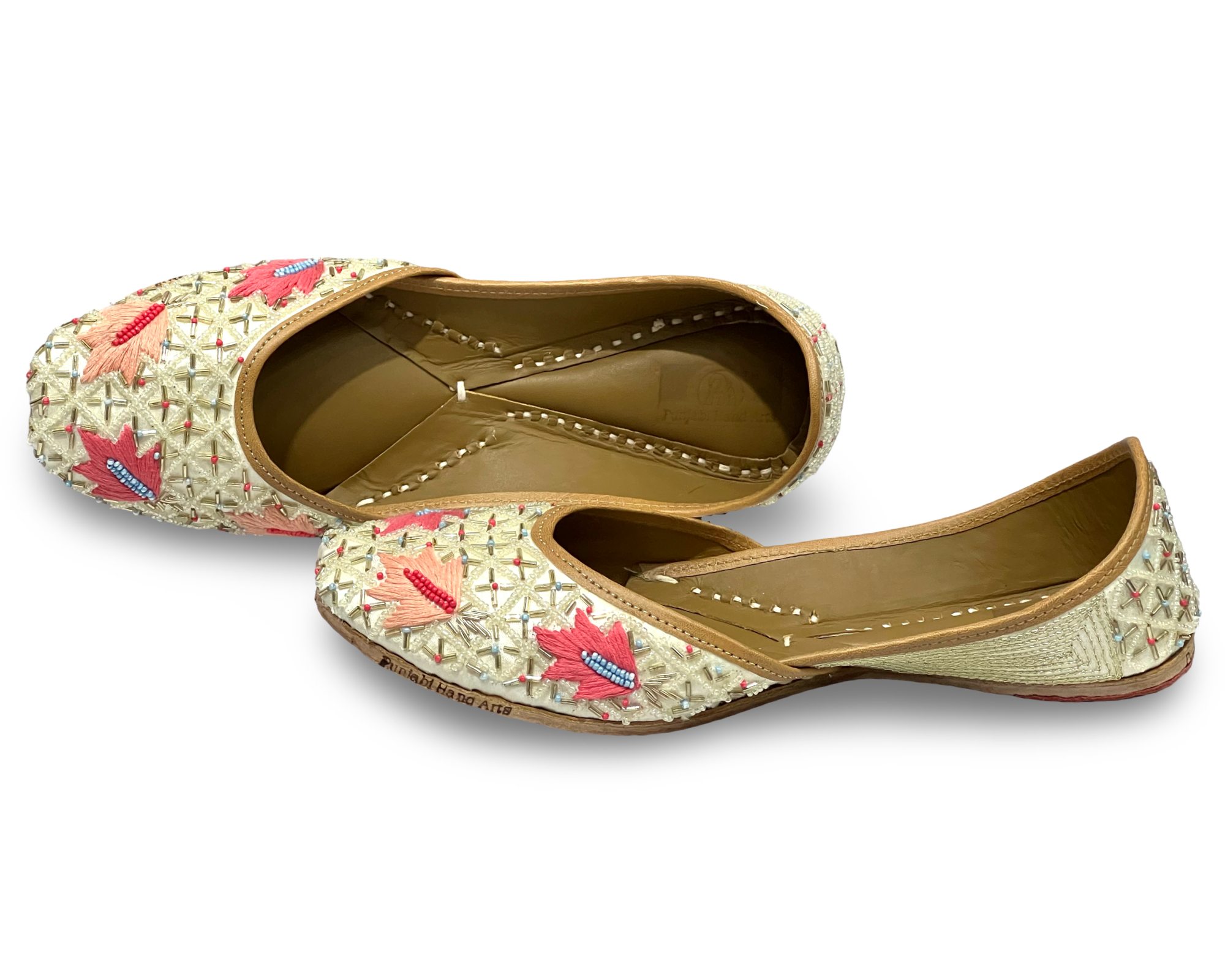 pha || women's embroidered floral jutti, traditional indian punjabi jutti,soft leather punjabi jutti