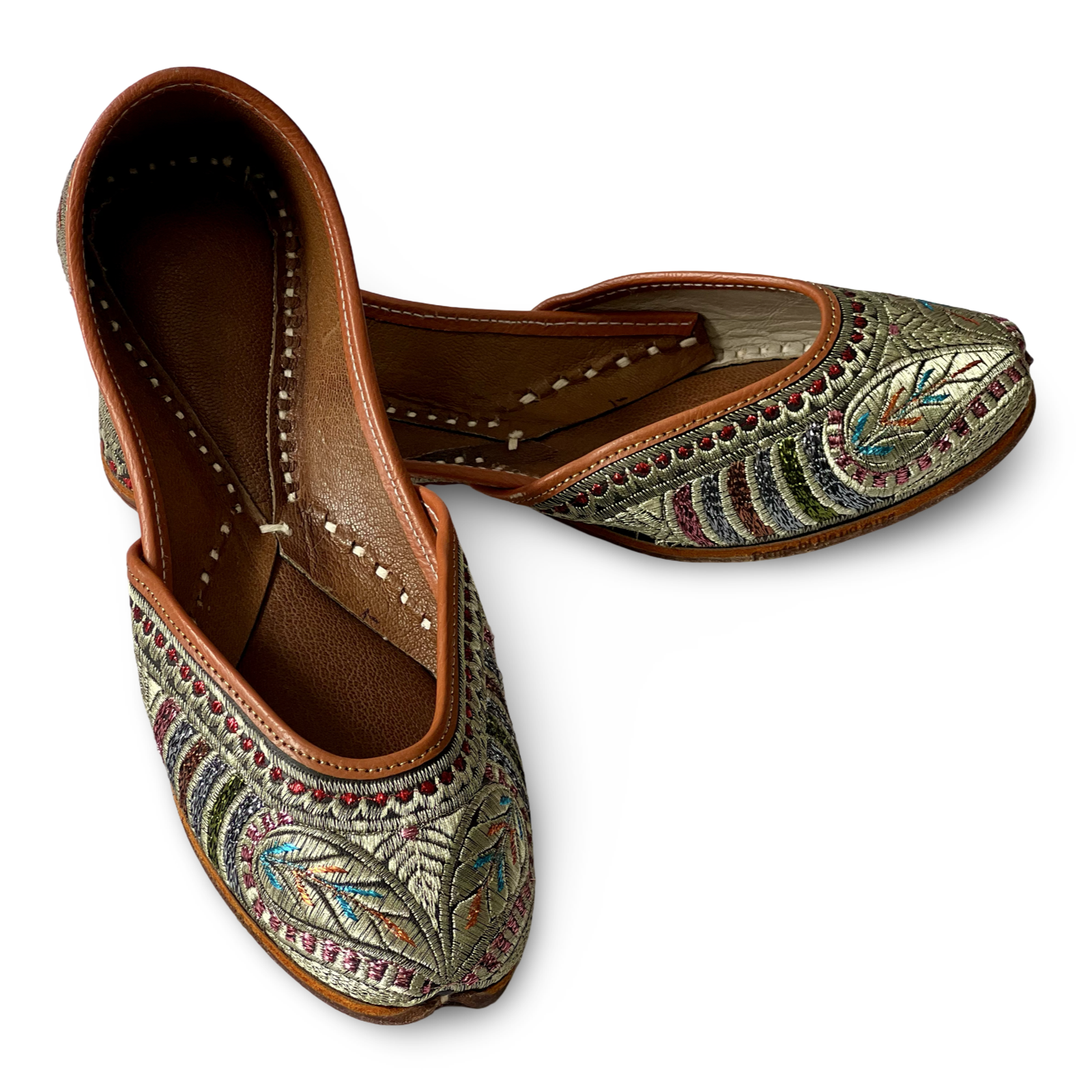 pha || women's traditional embroidered brown leather trim punjabi jutti, multicolour floral pattern jutti